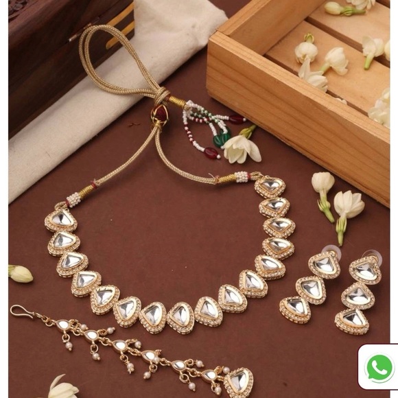 LOT OF THIRTEEN Tikka Ear Ring Necklace Bracelet Indian Etsy Mirraw GOLD PEACH - Picture 6 of 15